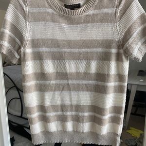 Short sleeve knit